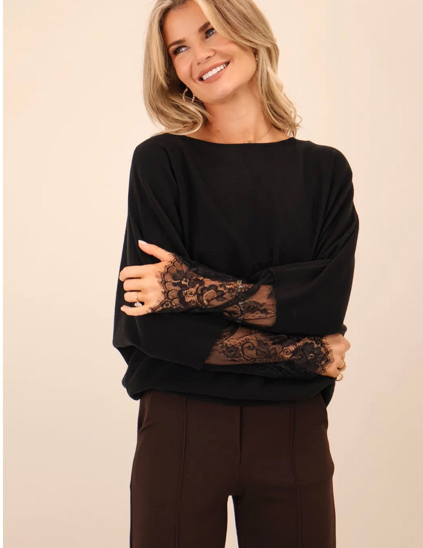 KATE & PIPPA BLAKELY LACE KNOT